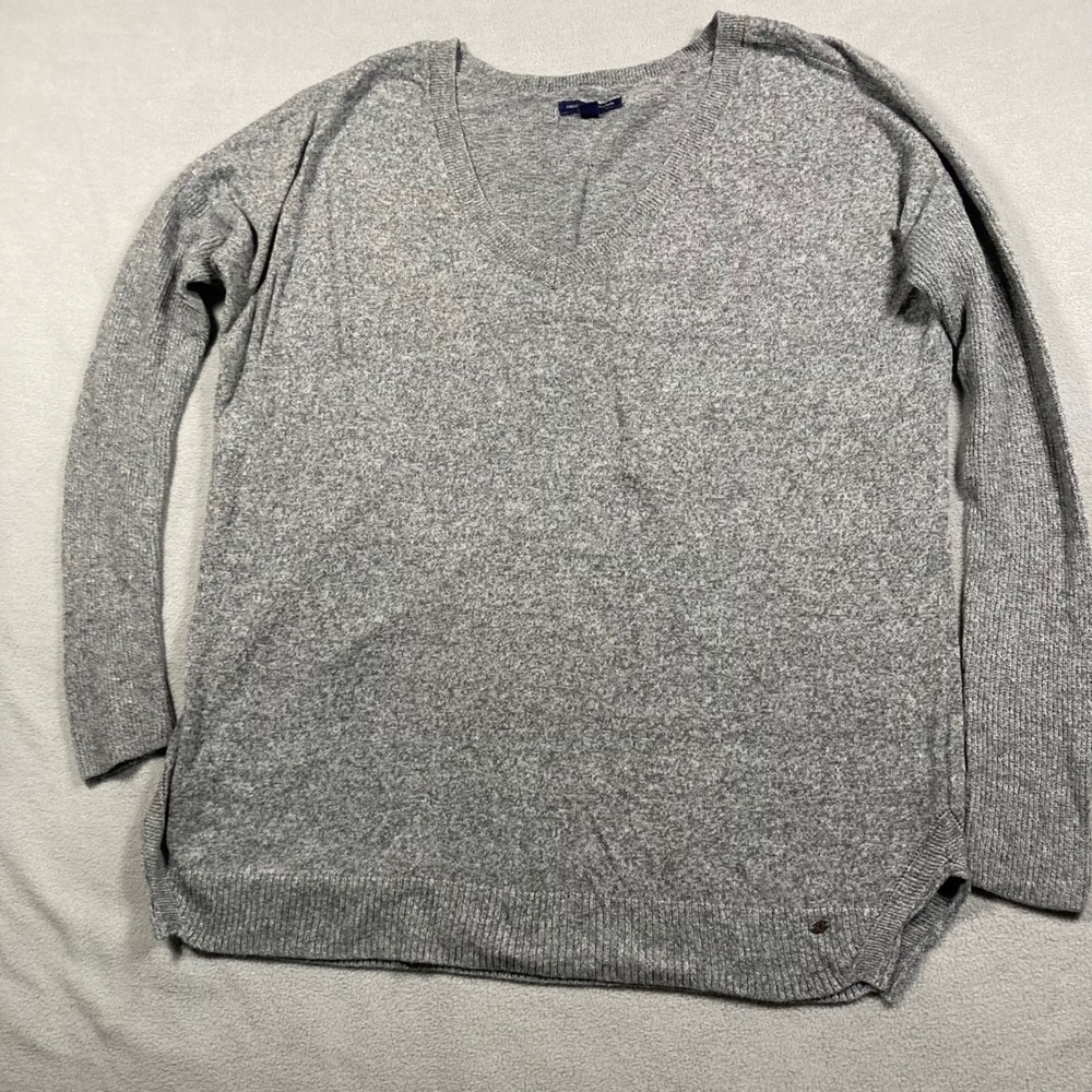 American Eagle Outfitters Women's Small Gray Heathered V-Neck Knit Sweater